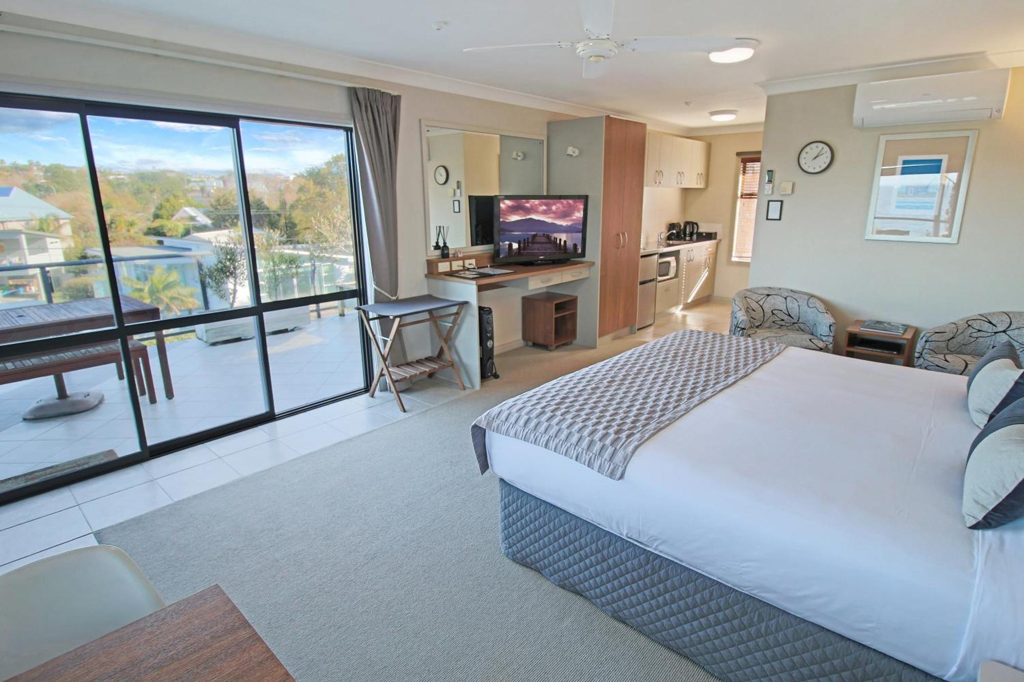 Whangaparaoa Lodge Ngoại thất bức ảnh