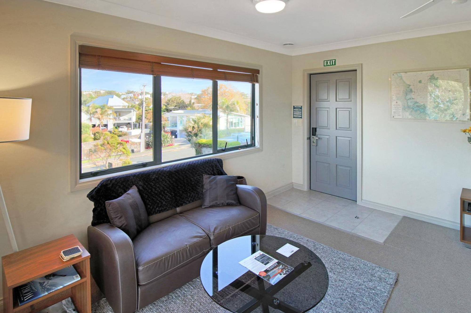 Whangaparaoa Lodge Ngoại thất bức ảnh