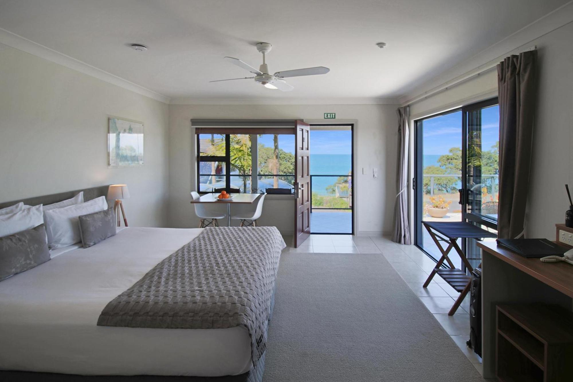 Whangaparaoa Lodge Ngoại thất bức ảnh