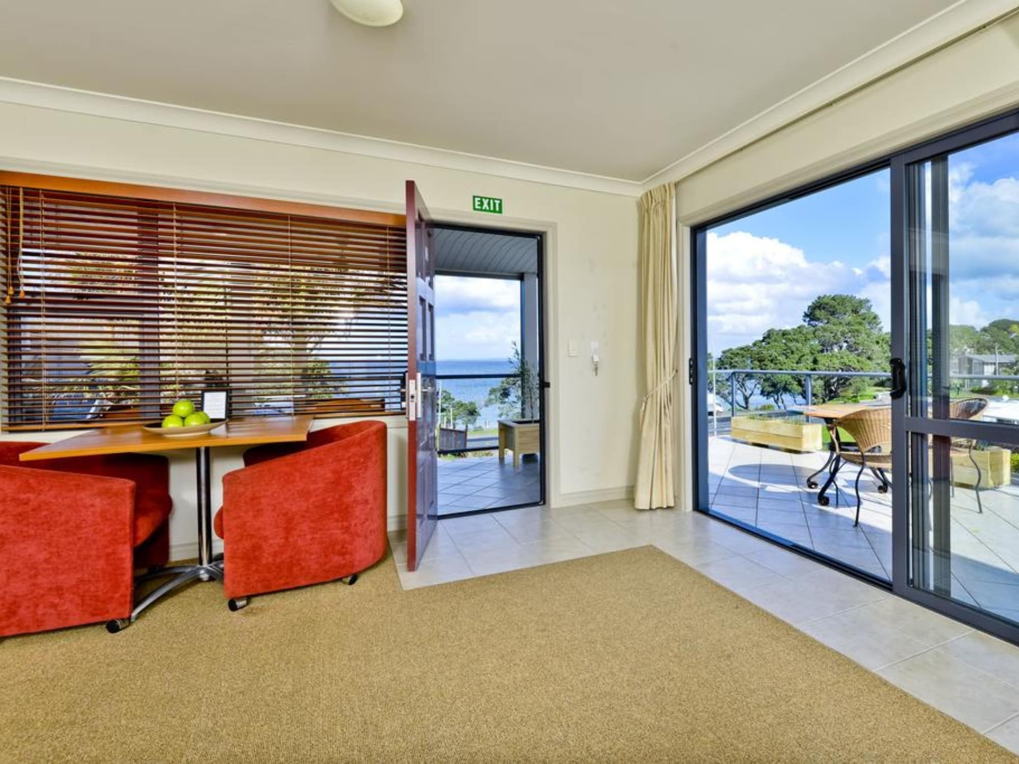 Whangaparaoa Lodge Ngoại thất bức ảnh